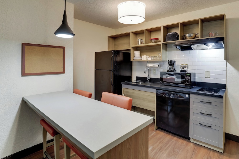 Candlewood Suites Lexington by IHG - photo 14
