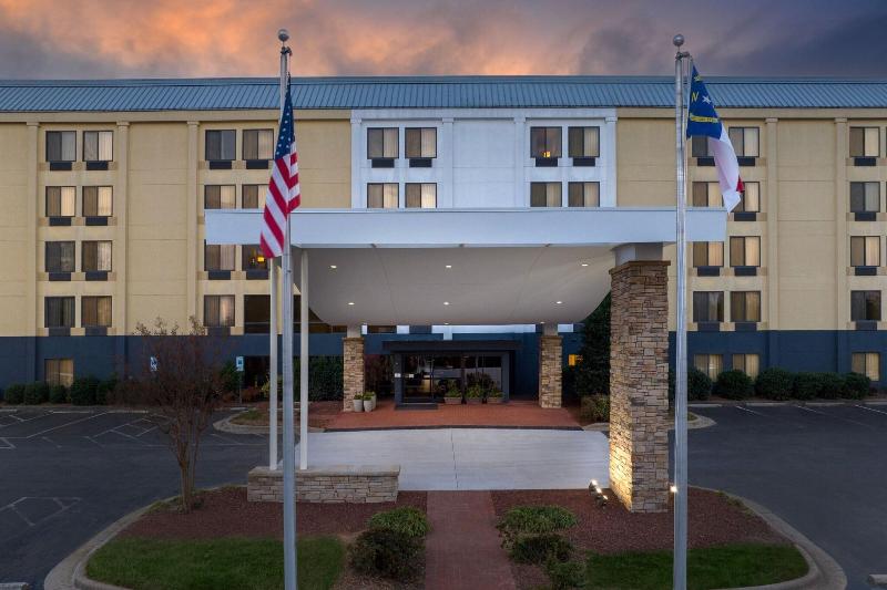 Fairfield Inn & Suites by Marriott Winston Salem Hanes Mall - photo 8