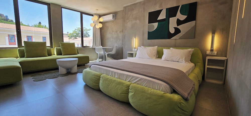 99 Adrianou Luxury Urban Stay — 4-Star Luxury Hotel in Athens, Greece