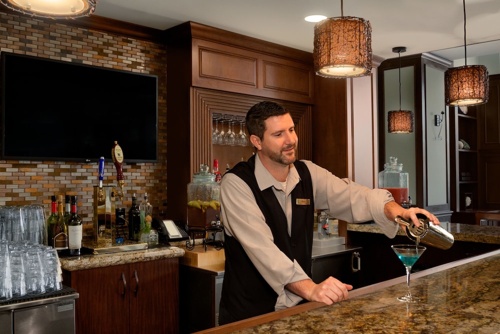 Embassy Suites by Hilton Savannah Historic District - photo 43