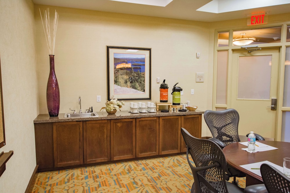 Hilton Garden Inn Watertown Thousand Islands - photo 80