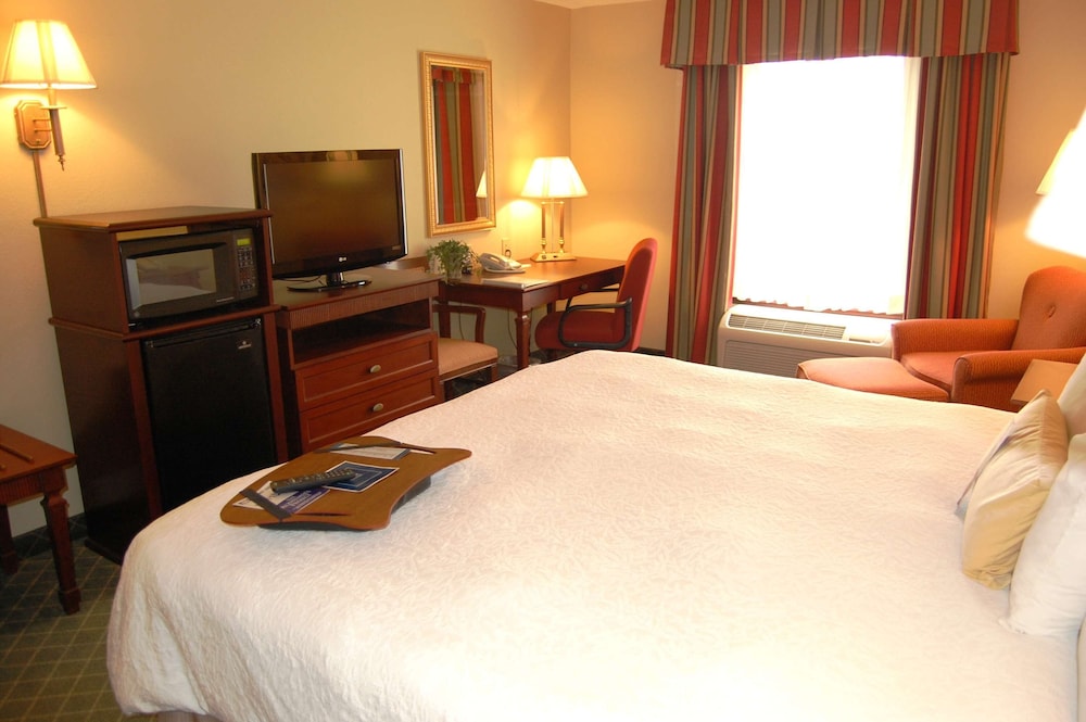 Hampton Inn Stow - photo 13