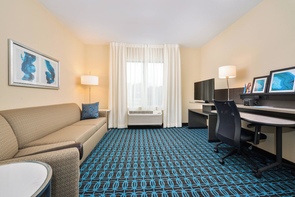 Fairfield Inn & Suites by Marriott Raleigh Cary - photo 20