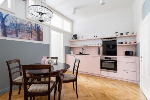 2 bedroom apartment Św Jana Main Square — 4-Star Luxury Hotel in Krakow, Poland