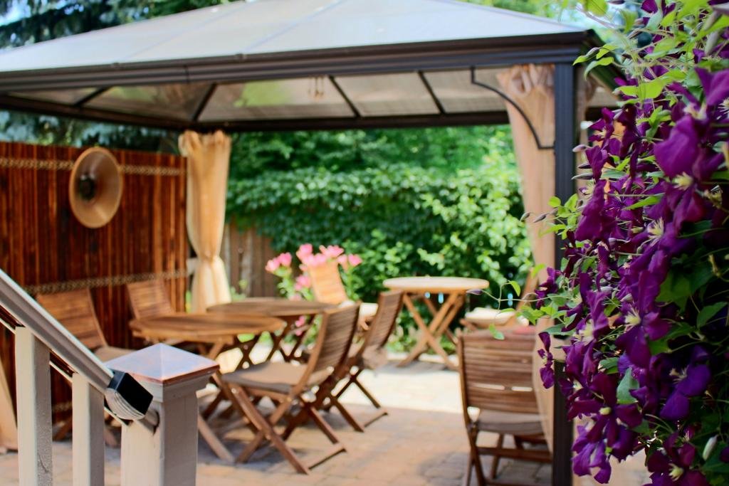 Globetrotters B&B — 4-Star Luxury Hotel in Niagara Falls, Canada