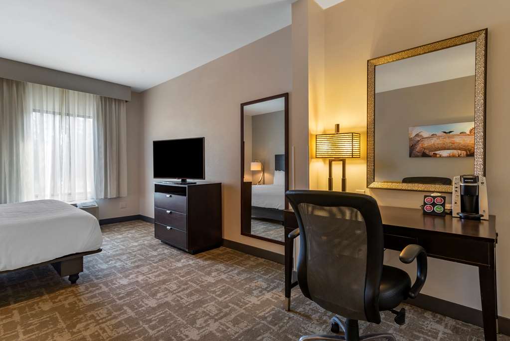 Best Western Plus Dalton Inn - photo 13
