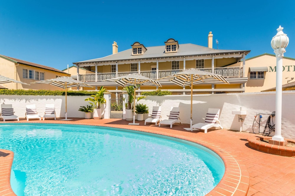 The Clifton Motel — hotel in Bunbury