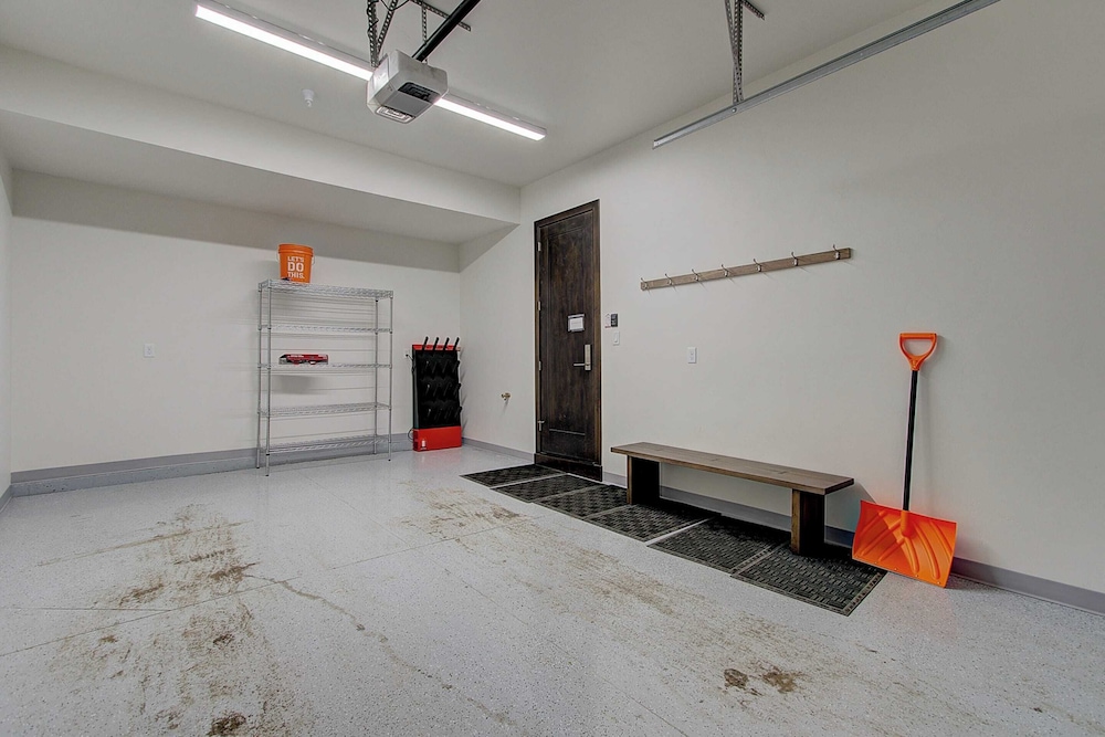 Juniper Landing 3 Bedroom by Avantstay Condo in Park City Mountain Resort w Pool Hot Tub & Gym - photo 25