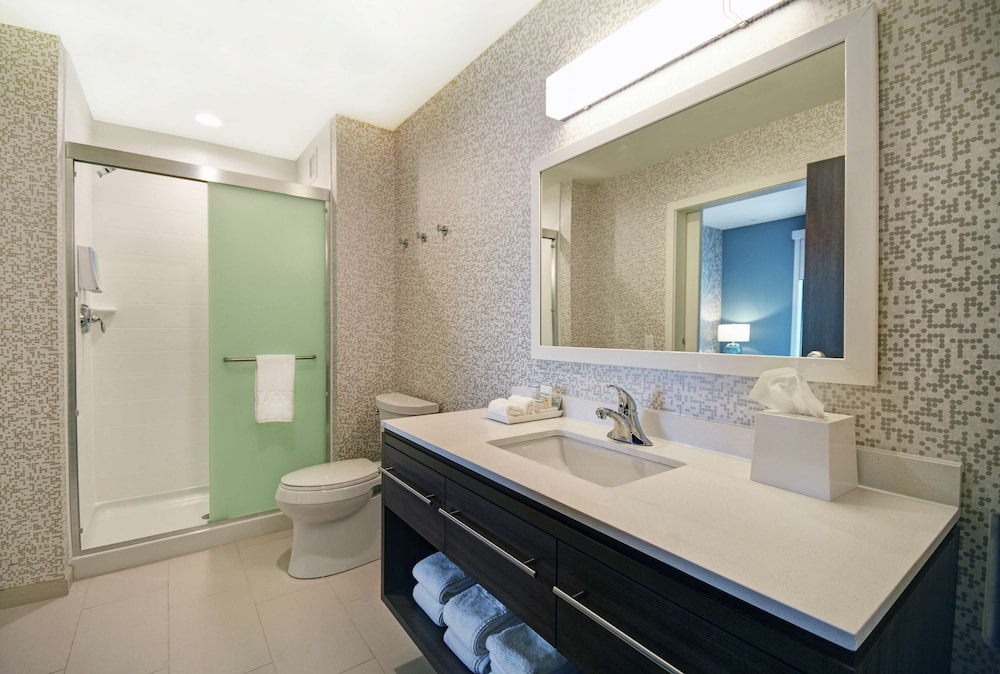 Home2 Suites by Hilton Beloit - photo 26