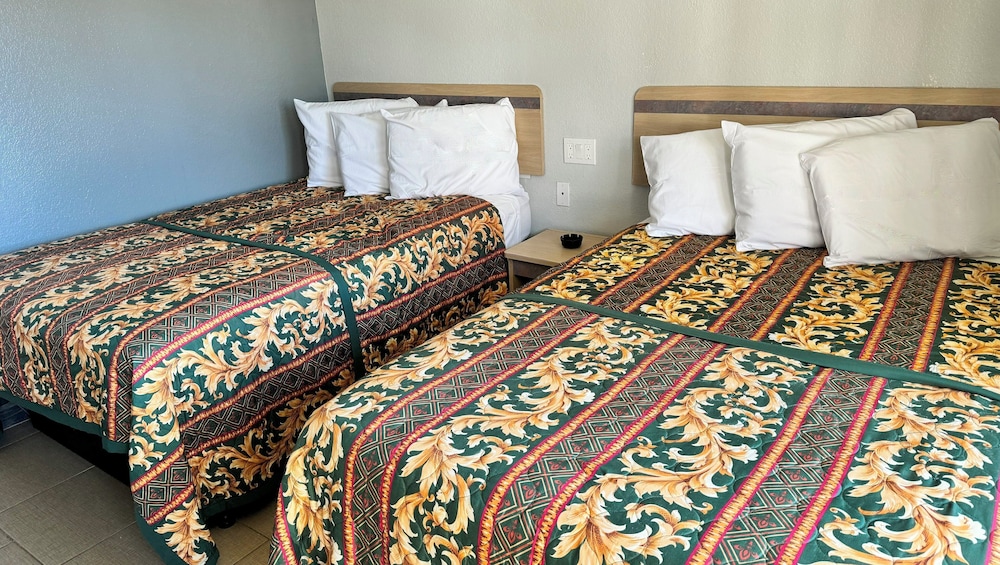 Xpress Inn & Extended Stays - photo 12