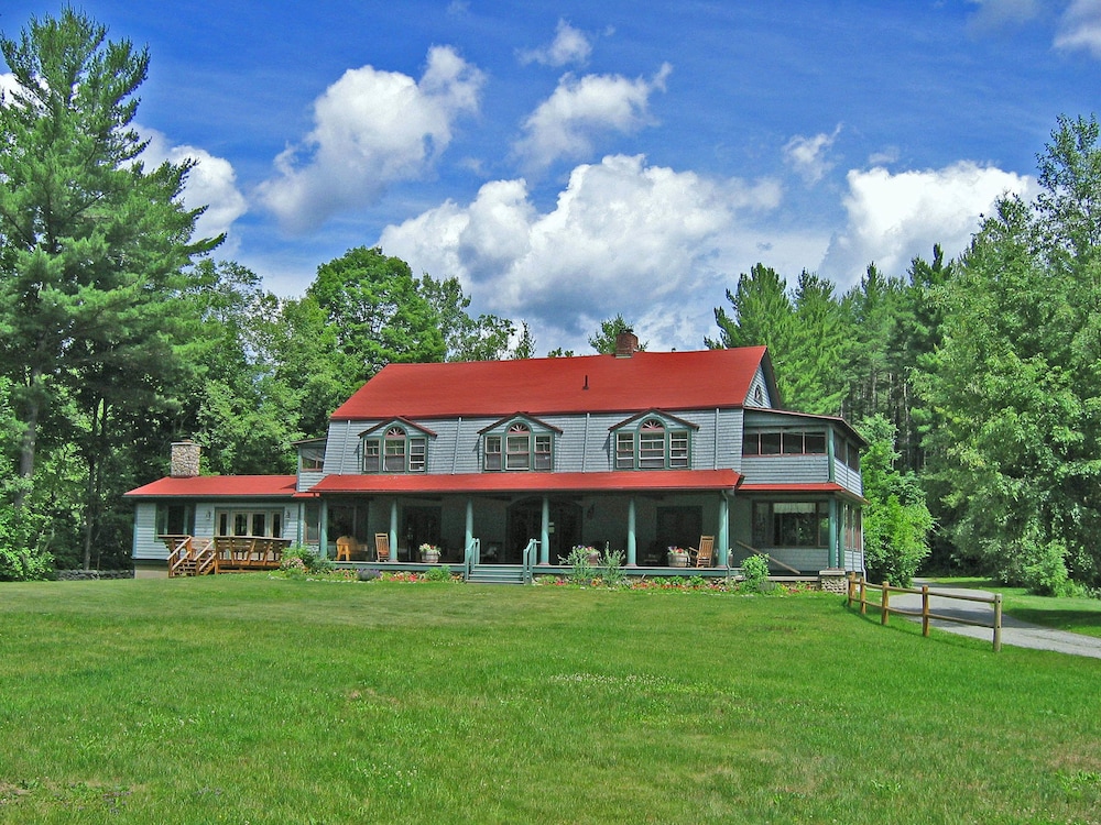 Trail's End Inn - featured photo