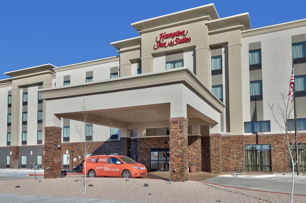 Hampton Inn & Suites Albuquerque Airport - photo 42