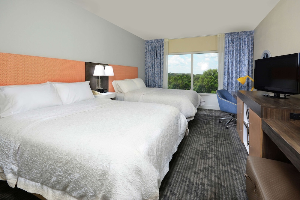 Hampton Inn & Suites Clinton I 26 - photo 19