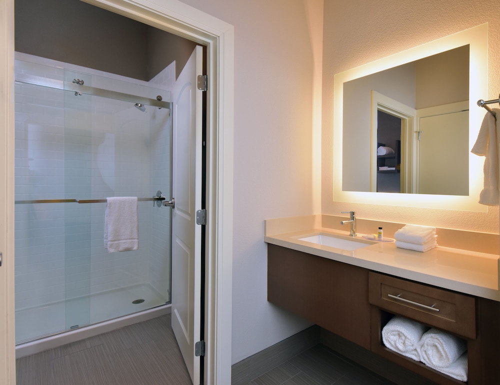 Staybridge Suites Wisconsin Dells Lake Delton by IHG - photo 26