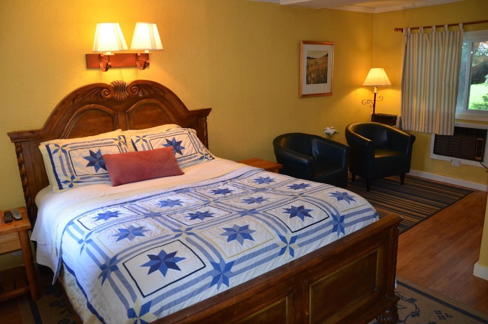 Cornwall Inn and Lodge - photo 30