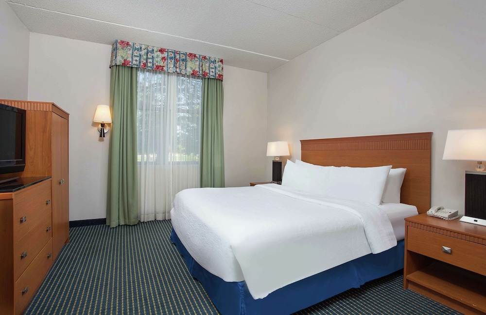 Embassy Suites by Hilton Lexington UK Coldstream - photo 18