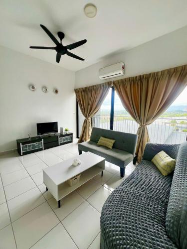 Family Homestay — 4-Star Luxury Hotel in Kampung Baharu Nilai, Malaysia