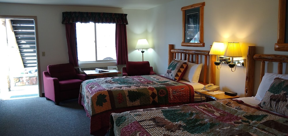 The Ponderosa Motel - photo 13