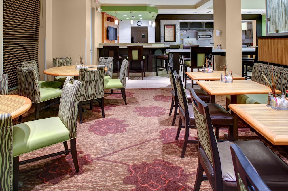 Hilton Garden Inn Atlanta North Alpharetta - photo 32