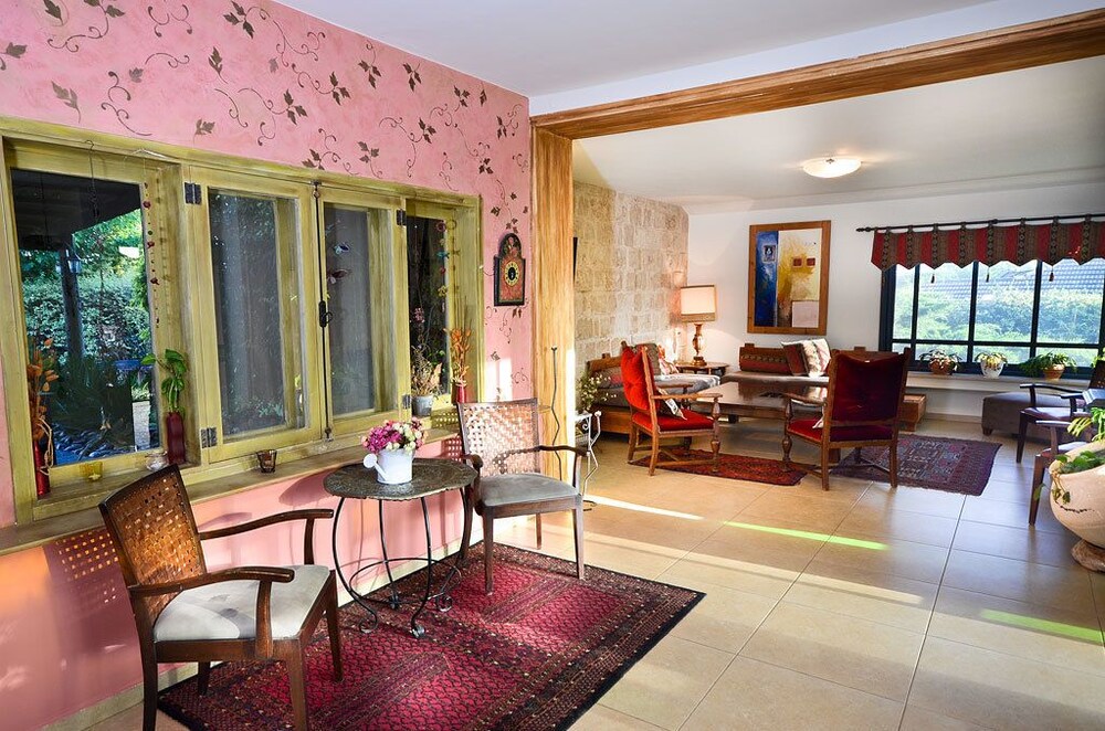 Vila Bakfar — 5-Star Luxury Hotel in Sulam, Israel