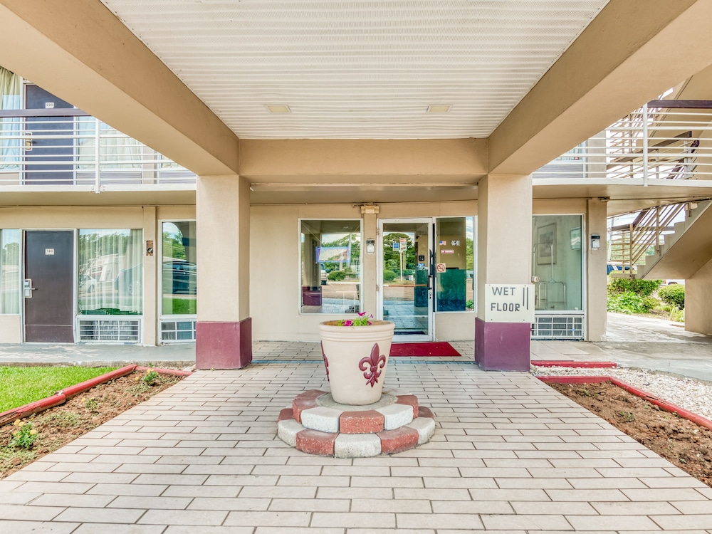 OYO Hotel Jackson North I 55 - photo 26