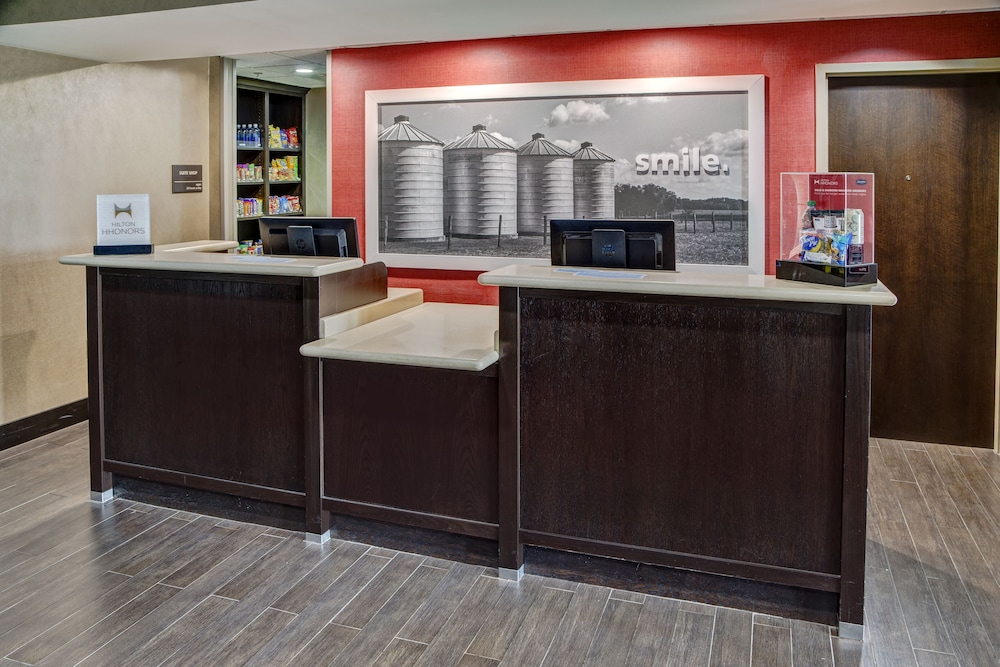 Hampton Inn & Suites Lebanon - photo 3