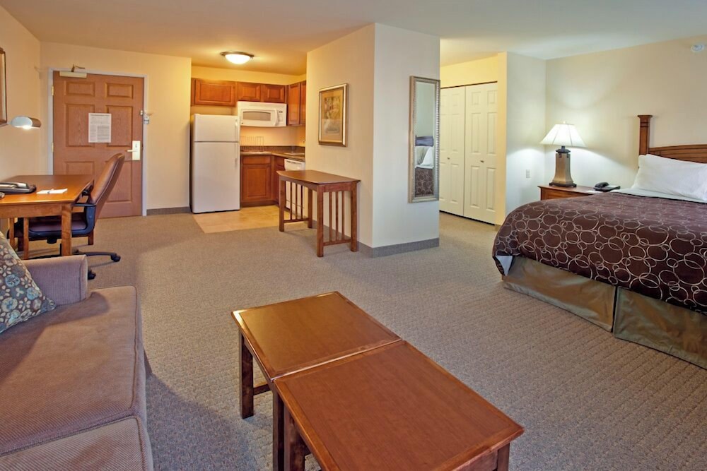 Staybridge Suites Albuquerque Airport an IHG Hotel - photo 4