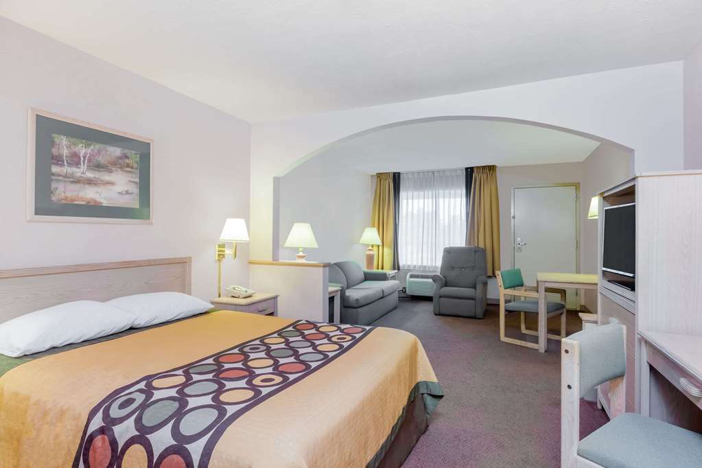 Super 8 by Wyndham Jasper TX - photo 11