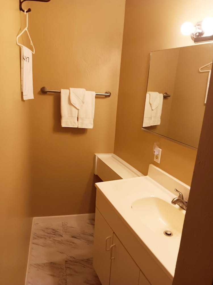 Paiute Trails Inn - photo 19
