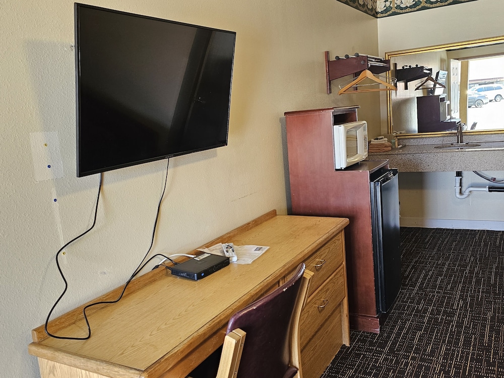 Cle Elum Travelers Inn - photo 9
