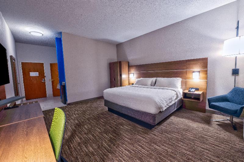 Holiday Inn Express Hotel & Suites Goshen by IHG - photo 72