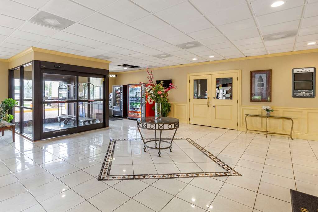 Quality Inn & Suites Hanes Mall - photo 8