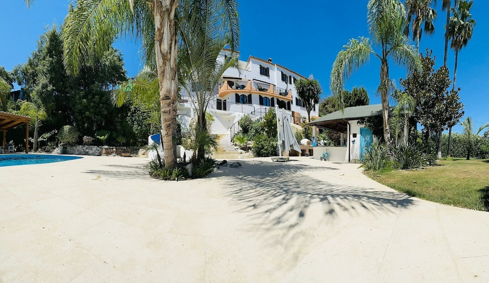 La Pina Verde — Estepona