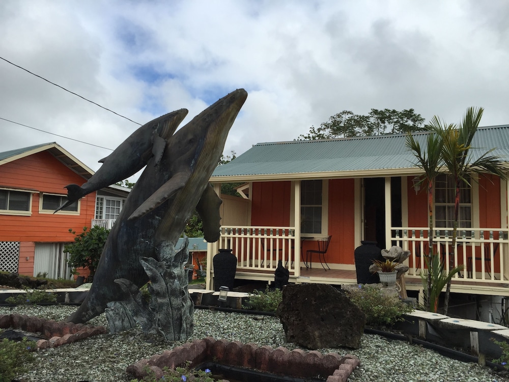 Island Paradise Inn - featured photo