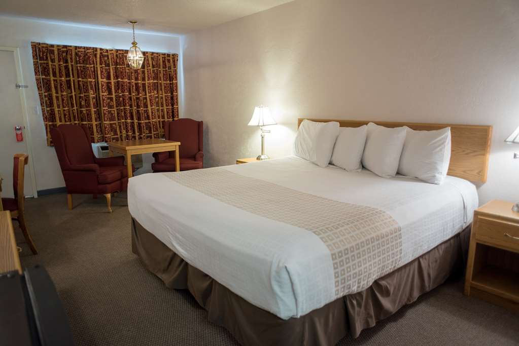 Motel 8 Rock Springs - photo 7