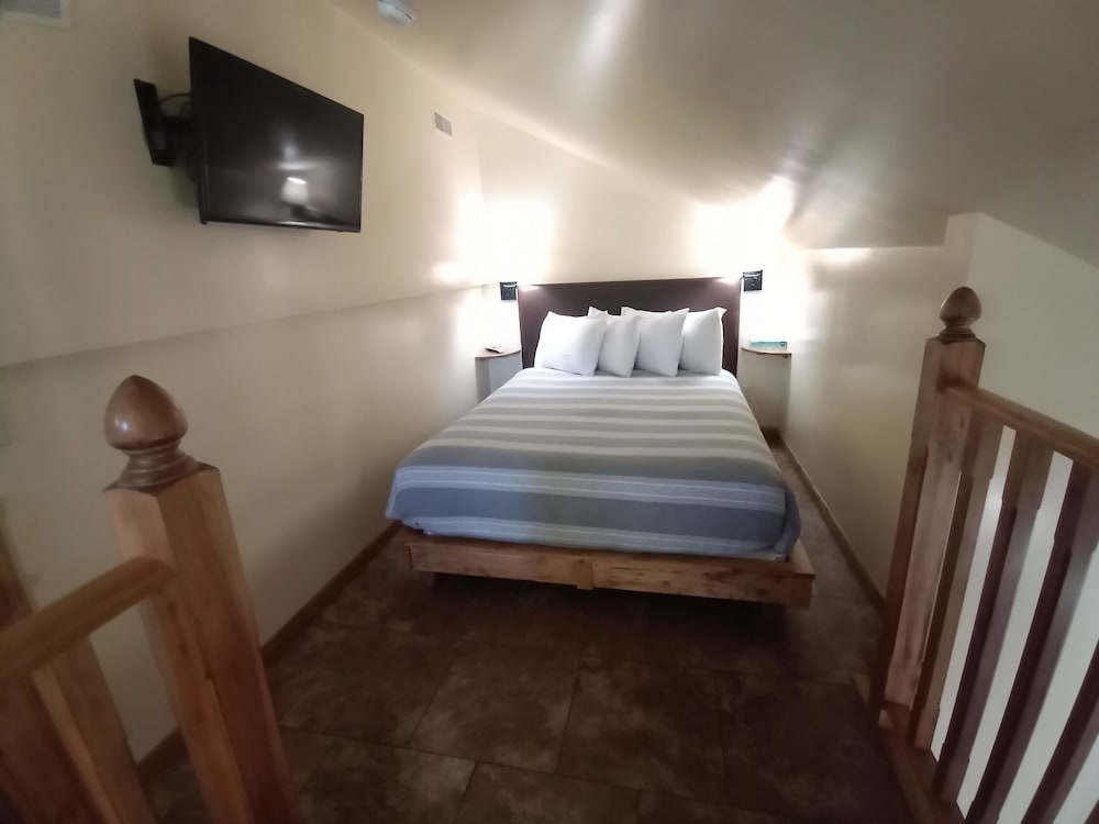 Yellowstone Riverside Cottages - photo 52