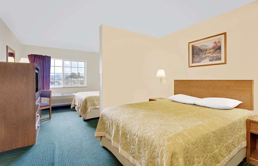Super 8 by Wyndham Battle Mountain - photo 13