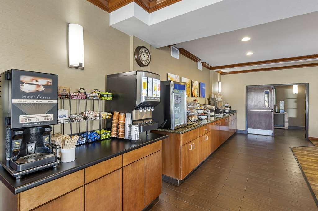 Comfort Inn & Suites Gillette near Campbell Medical Center - photo 42