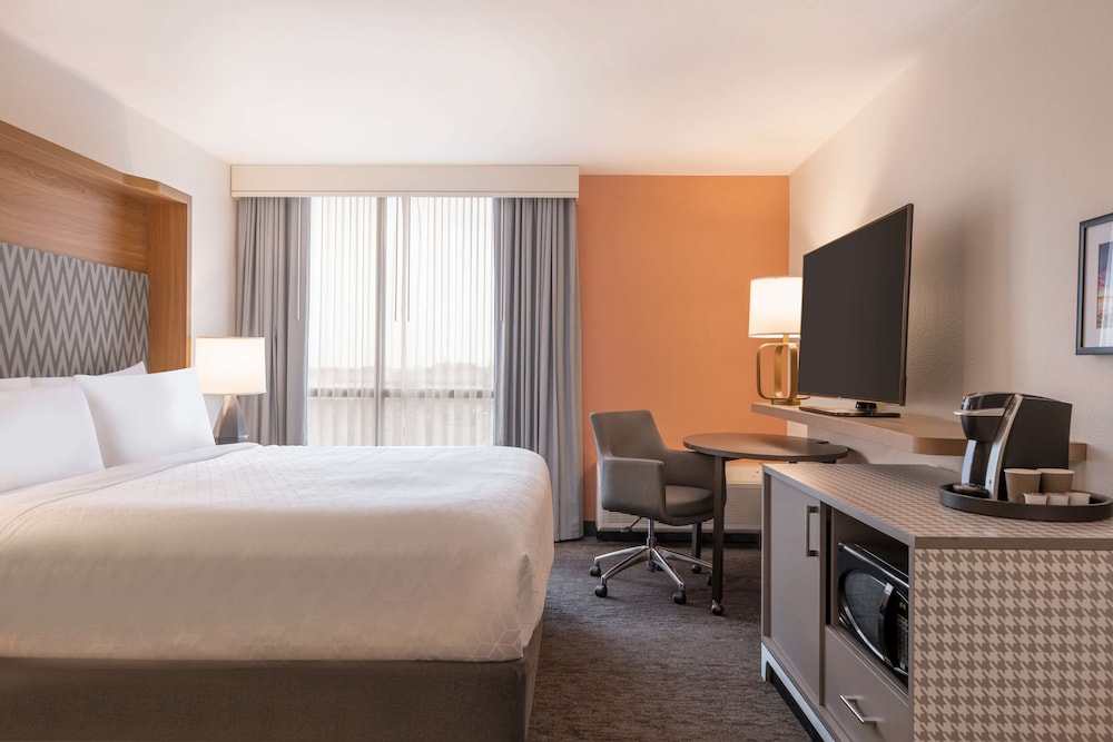 DoubleTree by Hilton Fort Worth South Hotel & Conference Center - photo 11
