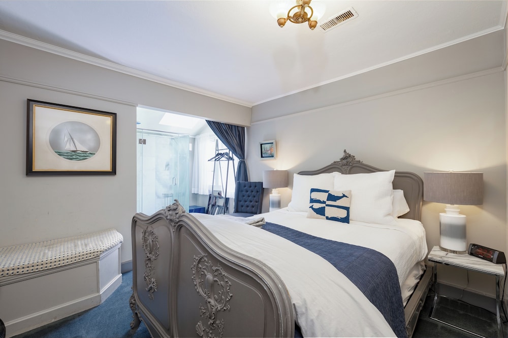 Nantucket Whale Inn - photo 35