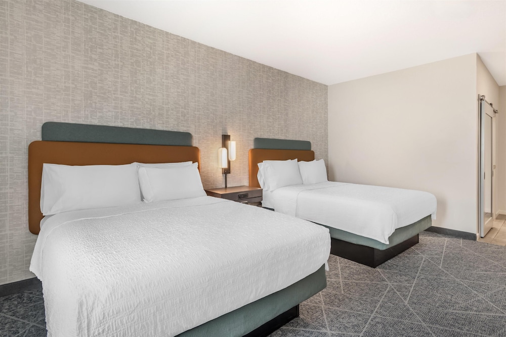 Hampton Inn Eufaula - photo 8