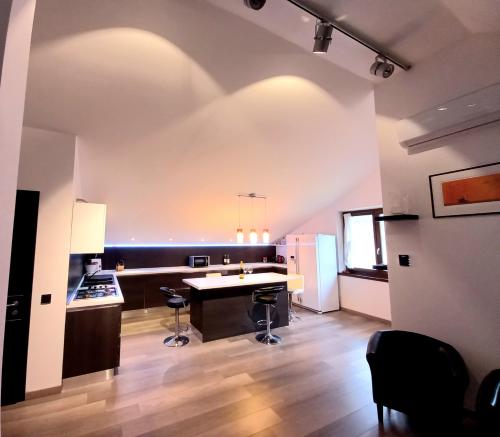 Casa Diletta Luxury — 4-Star Luxury Hotel in Cavedine, Italy