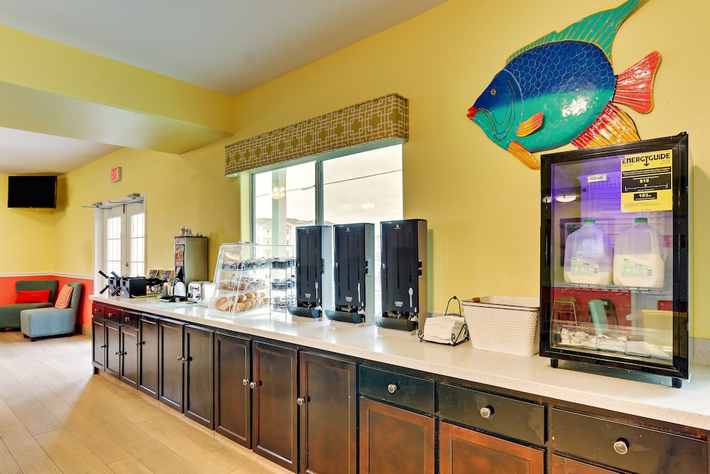 The Island Hotel Near Beach Port Aransas - photo 28