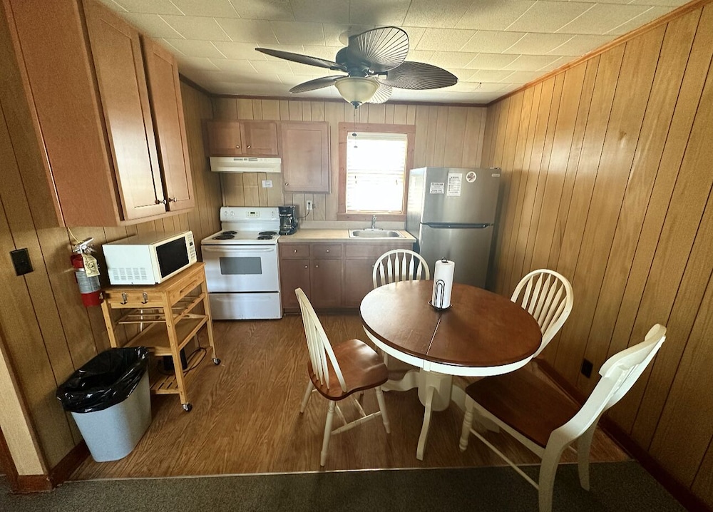 SandSpur Ocean Cottages - photo 43