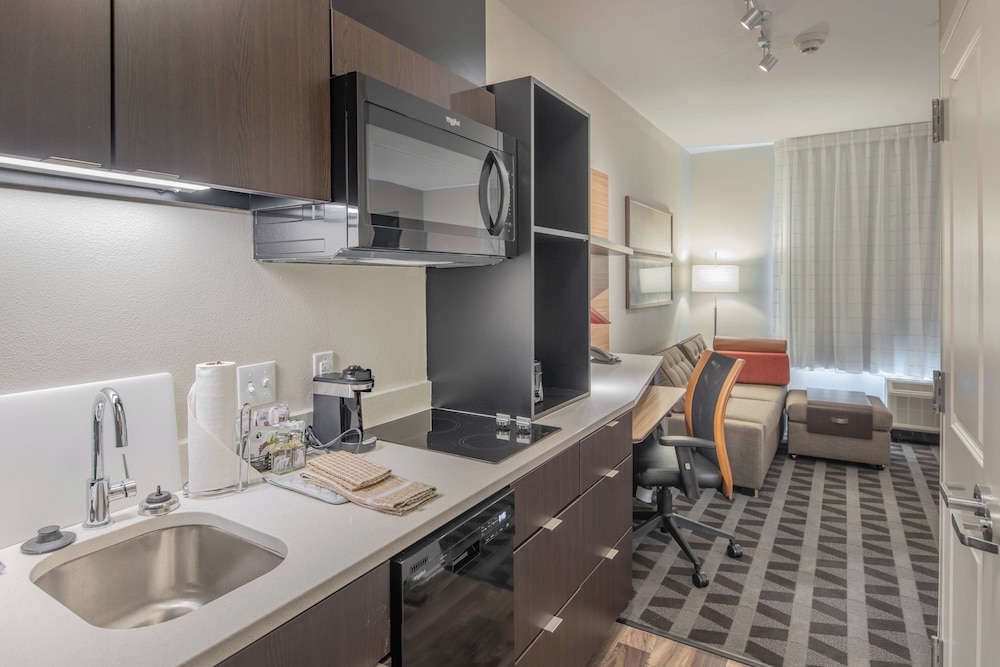 TownePlace Suites by Marriott Austin South - photo 11
