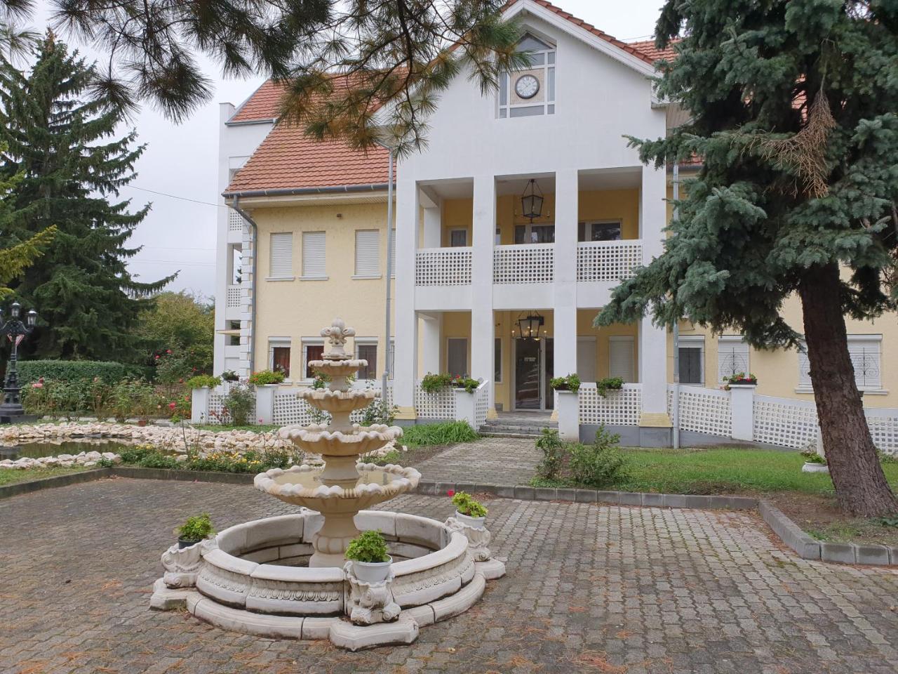 Rio51 — 4-Star Luxury Hotel in Kiskunlachaza, Hungary