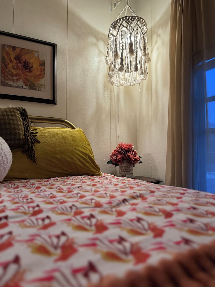 The Boho Buffalo Inn - photo 15
