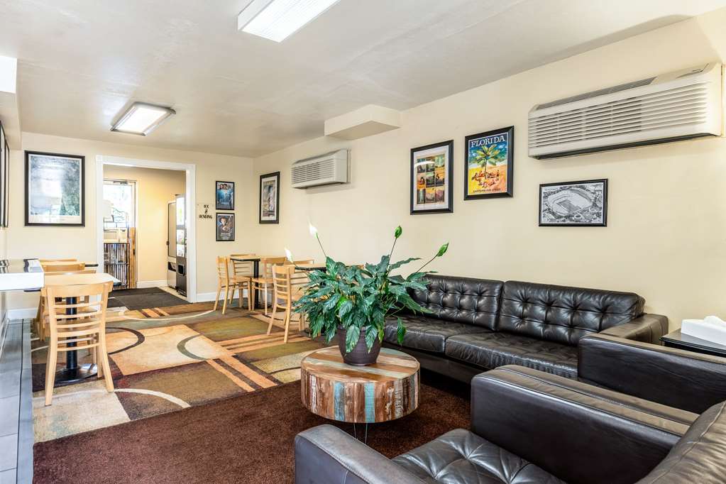Americas Best Value Inn Lake City - photo 10