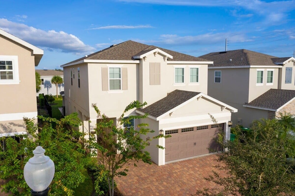 Luxurious 5Bd Single Family w Pool&Jacuzzi @Encore Resort 7432 - photo 48