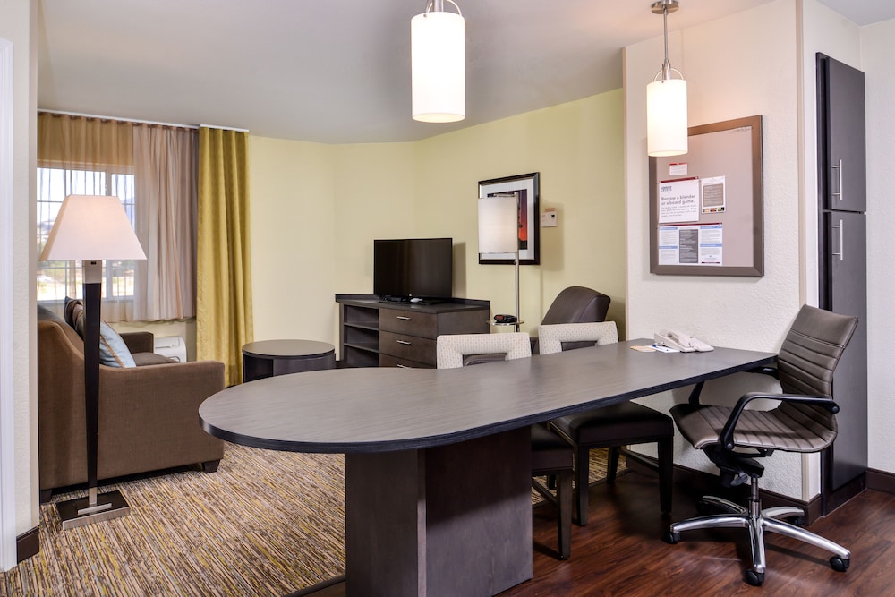 Candlewood Suites Sierra Vista an IHG Hotel - photo 4